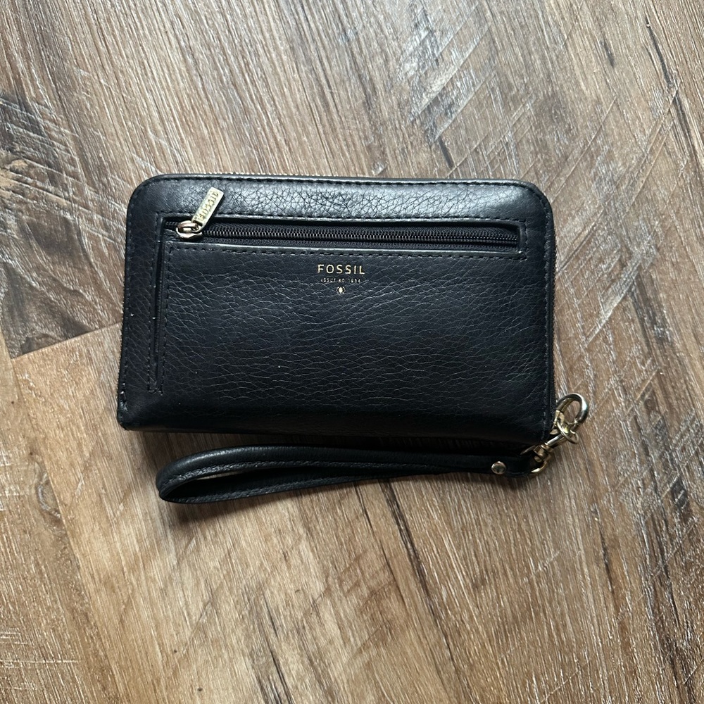 Fossil Black Star-Studded Wallet Wristlet - Picture 6 of 10